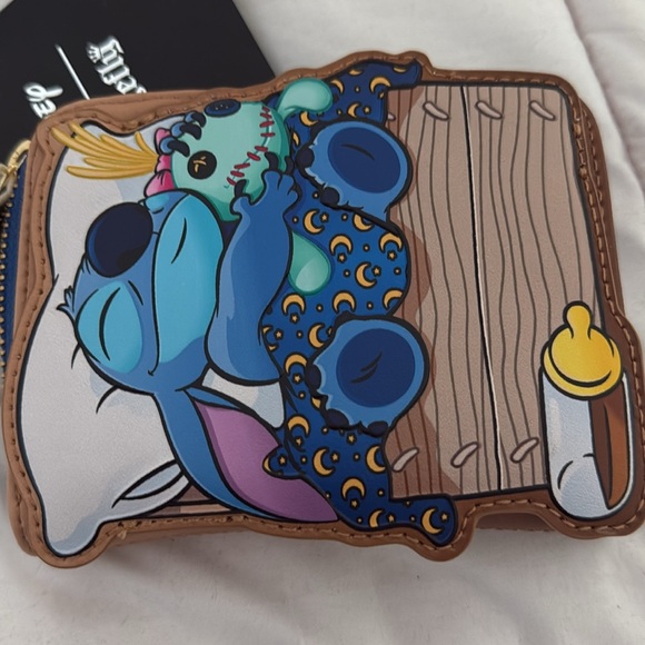 Disney Stitch character wallet - Picture 4 of 11